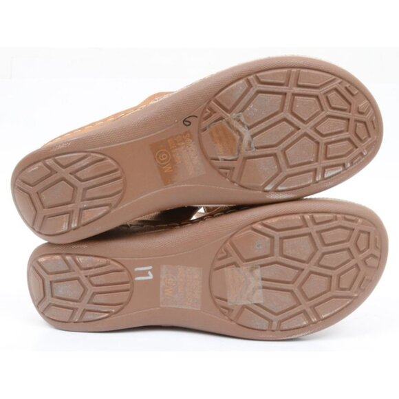 Italina Womens 9W WIDE Floral Boho Mule Clogs Vegan Leather Cottage Feminine NEW - Picture 8 of 12